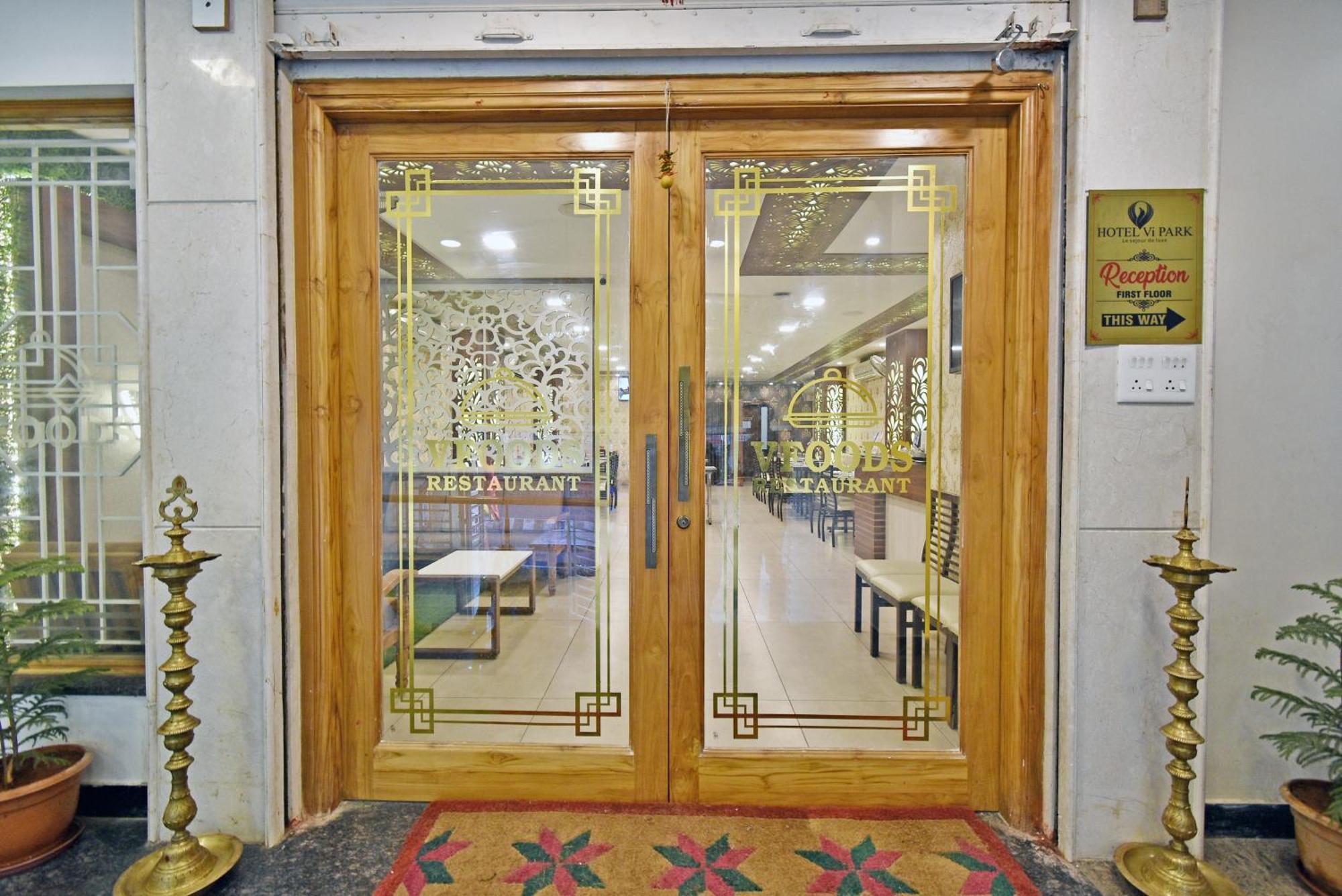 Hotel VI Park - City Centre Pondicherry Exterior foto